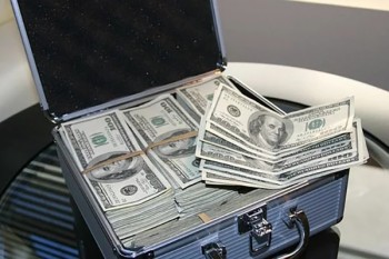 意外險退保能退幾成