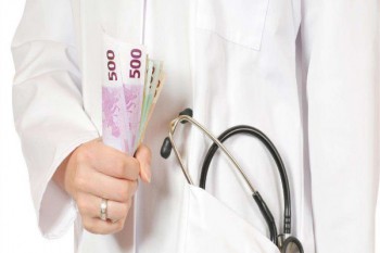 無憂人生2020和平安福2020哪個(gè)好