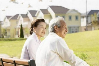 不倒翁-安聯(lián)中老年人意外骨折保險條款詳解