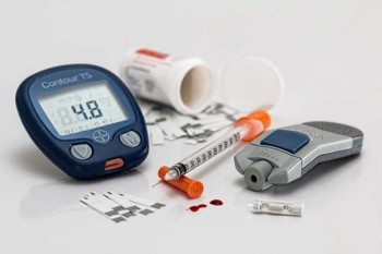 重疾險買了兩家保險公司的能同時理賠嗎
