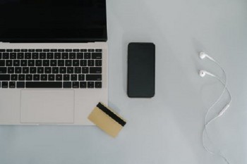 信用卡逾期了20天怎么辦？催收會(huì)打電話給家人嗎？