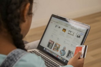 一張信用卡逾期會影響其他信用卡嗎