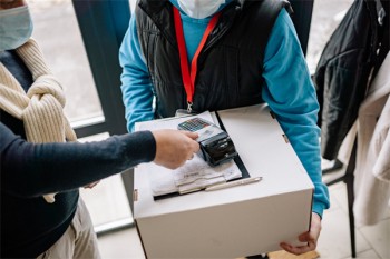 信用卡逾期多久銀行會起訴？怎么解決？