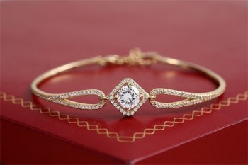 網(wǎng)上的水滴百萬醫(yī)療保險是真的嗎？要投保多少年？
