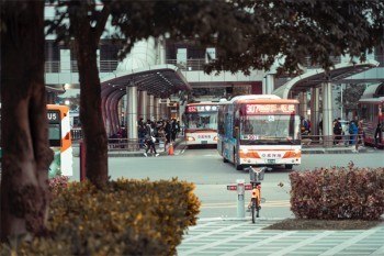 保險(xiǎn)費(fèi)怎么退