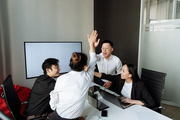 保險經(jīng)紀(jì)公司和保險公司的區(qū)別