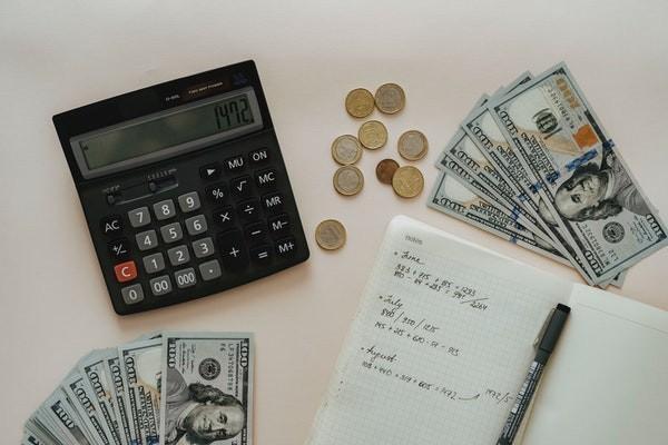 什么時(shí)間申請退保最好？退保保費(fèi)周末到賬嗎？
