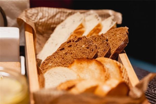 商業(yè)醫(yī)療險多少錢一年？有沒有必要買？