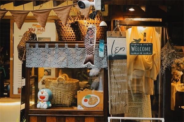 買金佑人生8年后悔了能拿回本金嗎？這款產(chǎn)品優(yōu)缺點(diǎn)有哪些？
