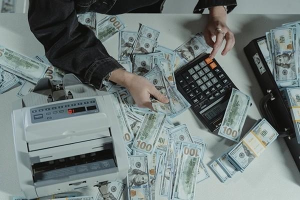 一張信用卡停息掛賬影響其他卡使用嗎？影響信用嗎？