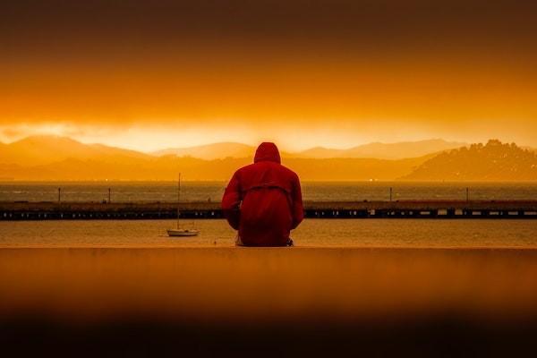 不想活了保險(xiǎn)給父母留一筆錢可以嗎？由誰申請(qǐng)理賠？