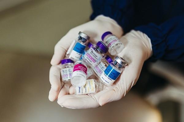 醫(yī)保卡過期怎么換新卡？還能正常使用嗎？