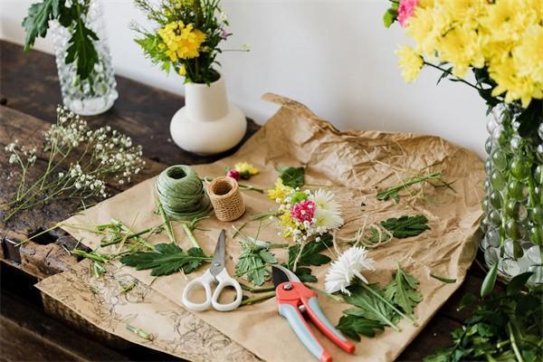 養(yǎng)老保險金計(jì)算是按月算嗎？一個月多少錢？