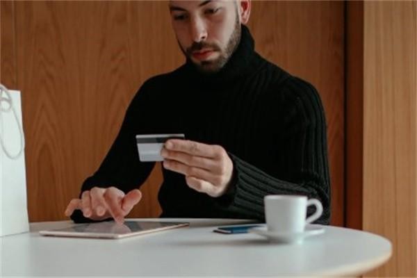 中信銀行信用卡怎么協(xié)商還款？還款利息高嗎？