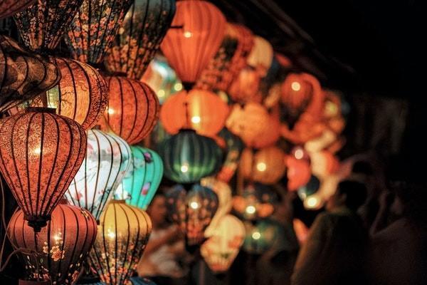 80歲老人醫(yī)療保險免交嗎？報銷比例是多少？
