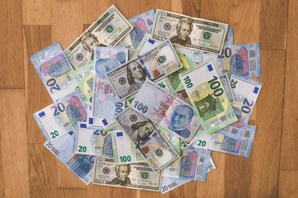 招聯(lián)金融說我欠款逾期是真的嗎？逾期多久會(huì)被起訴呢