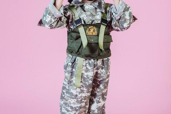 幼兒園必須給孩子買保險(xiǎn)嗎？買保險(xiǎn)必須是父母嗎？