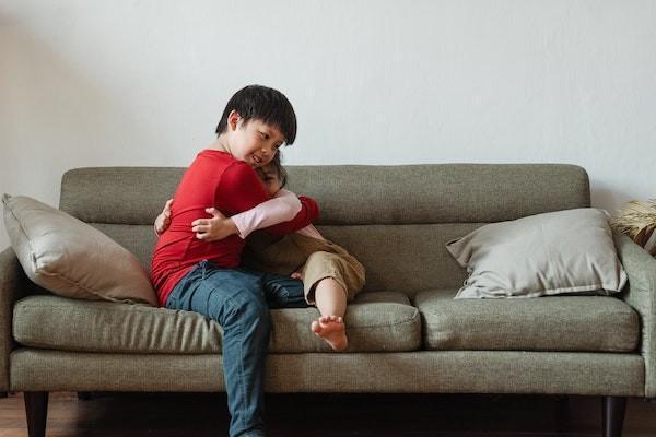 在公司受傷了意外險(xiǎn)怎么賠償？應(yīng)該賠償什么？