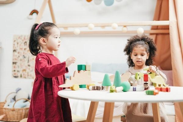 合作醫(yī)療和幼兒園入的保險有沖突嗎？報銷比例是多少？