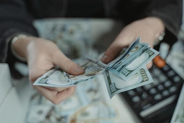 招商信用卡逾期起訴利息可以減免嗎，要多久生效