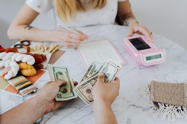 招商銀行信用卡電話(huà)分期如何取消，卡手續(xù)費(fèi)多少