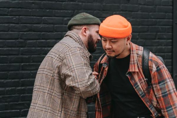 保險(xiǎn)賠償要交稅嗎？賠償需要哪些材料？