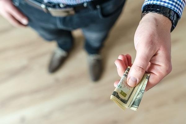 招商信用卡協(xié)商還款流程是什么，最低還款還不上該怎么解決