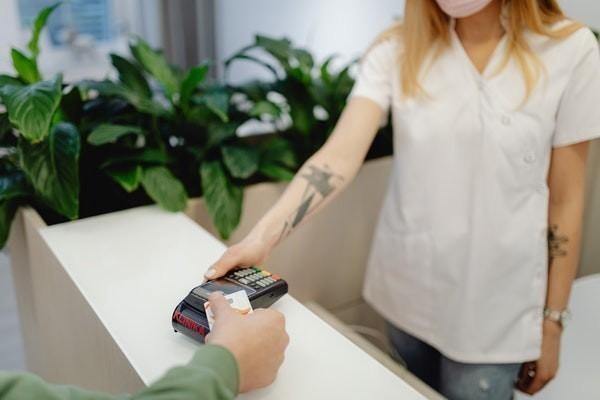 白條可以延期一年還款嗎，逾期協(xié)商延期一年還款要什么材料