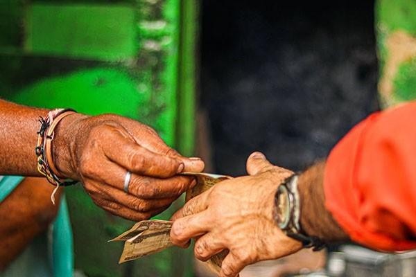 支付寶花唄可以協(xié)商分期嗎，花唄協(xié)商還款要求開貧困證明合法嗎