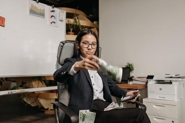 花唄逾期說起訴凍結(jié)資產(chǎn)是真的嗎，起訴我了會怎么樣