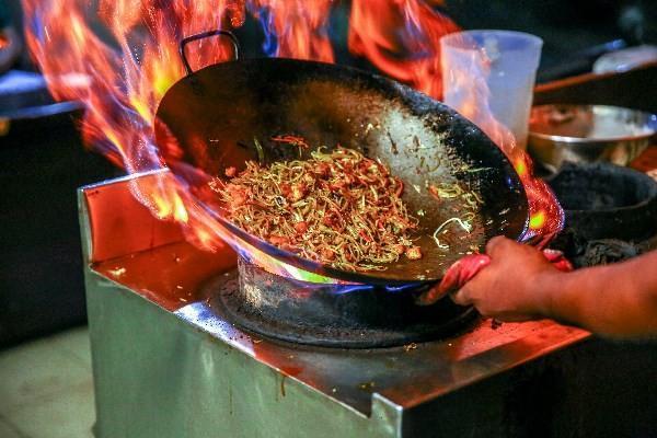 6千多的保險(xiǎn)一年要退保損失多少，怎么辦理