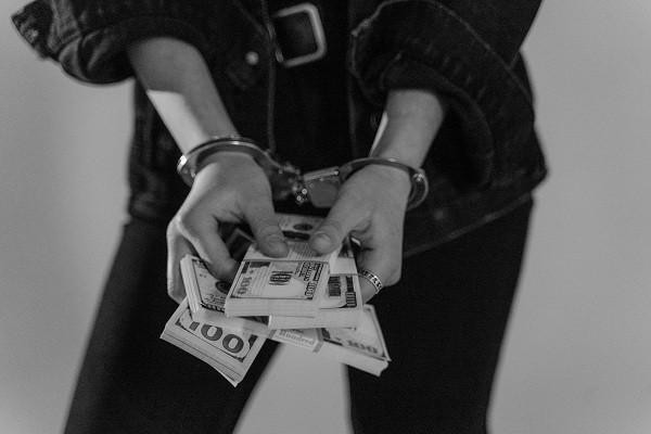 金條能申請減免利息嗎，逾期申請減免利息需要什么材料