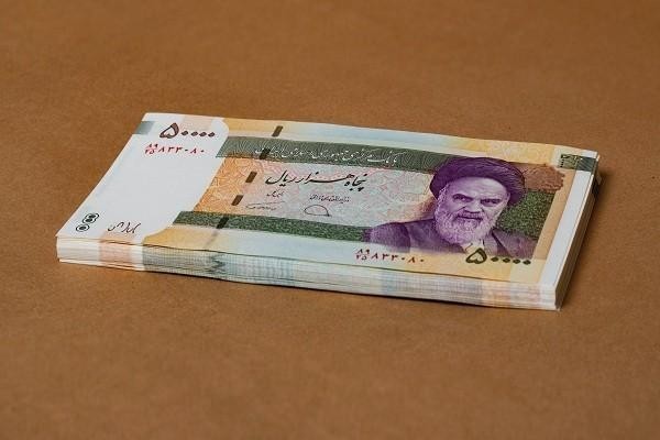 欠工商銀行信用卡3年不還現(xiàn)在還要還嗎，有什么后果