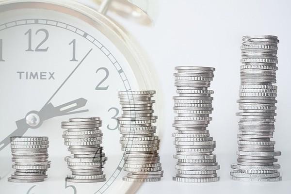 工商銀行信用卡逾期一萬七利息多少，協(xié)商后多久能正常借款