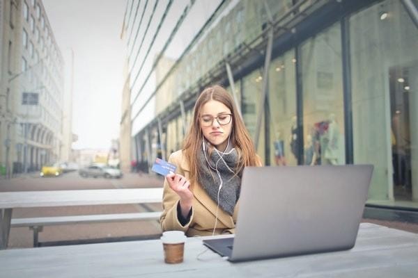 美團金融借款還不上怎么辦，多久影響信用