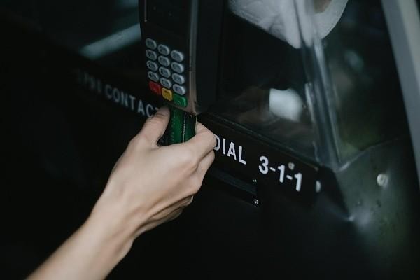 招商銀行信用卡起訴后還可以協(xié)商嗎，會凍結(jié)資產(chǎn)嗎