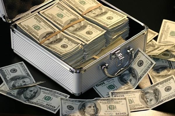 度小滿金融逾期怎么解決，多少天未還款會黑戶