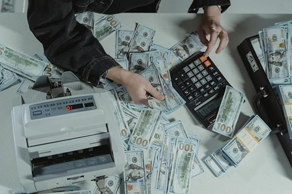 中行信用卡逾期凍結(jié)還清后可以解凍嗎，中國銀行凍結(jié)信用卡能申請新卡嗎