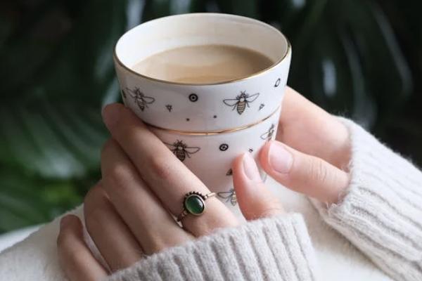 交二十年養(yǎng)老保險一個月能領(lǐng)多少錢？養(yǎng)老保險繳納要注意什么？