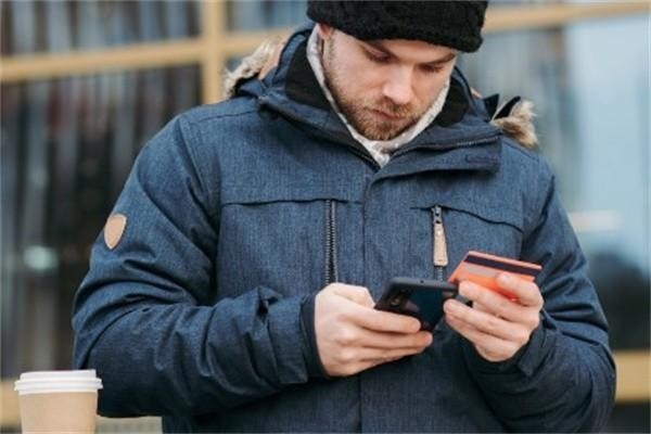 農(nóng)行信用卡逾期兩天收取了滯納金申請(qǐng)不退換該怎么辦，利息多少呢