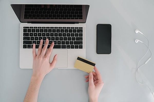 信用卡賬單分期利息是多少？分期手續(xù)費(fèi)合法嗎？